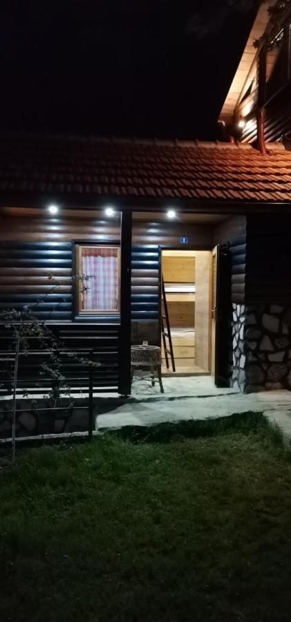 Bungalow 3 With 1 Room SJJ Exterior foto